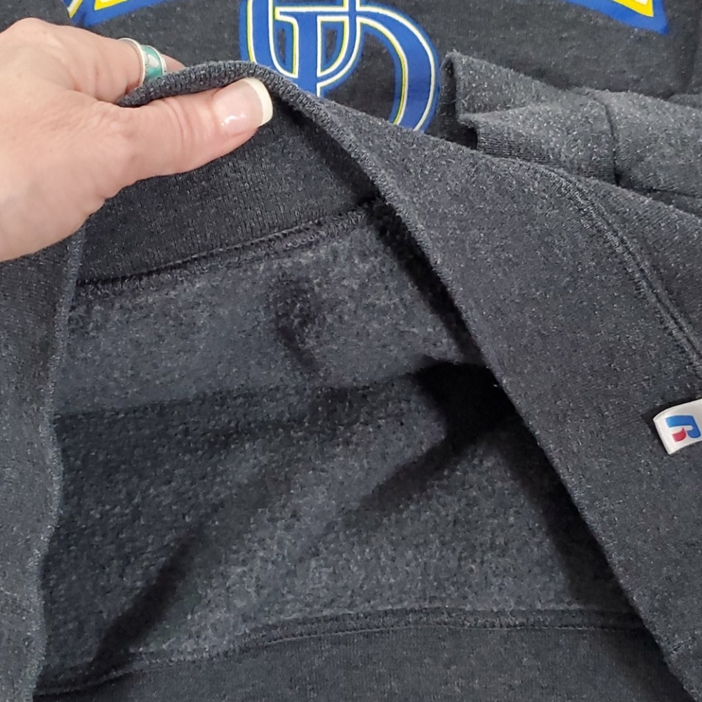 University of Delaware Gray Crew Neck Sweatshirt - Picture 4 of 4